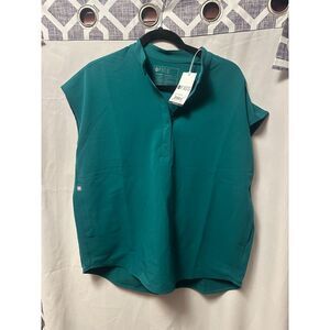 NWT FIGS Woman Rafaela Oversized Scrub Top Size Small In Caribbean Blue